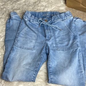 American eagle joggers